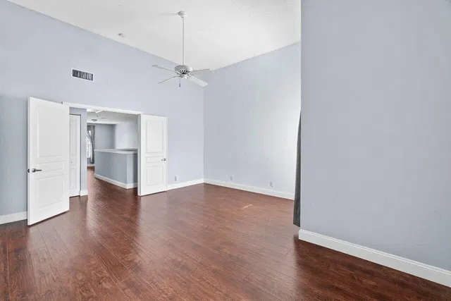 Residence photo 18