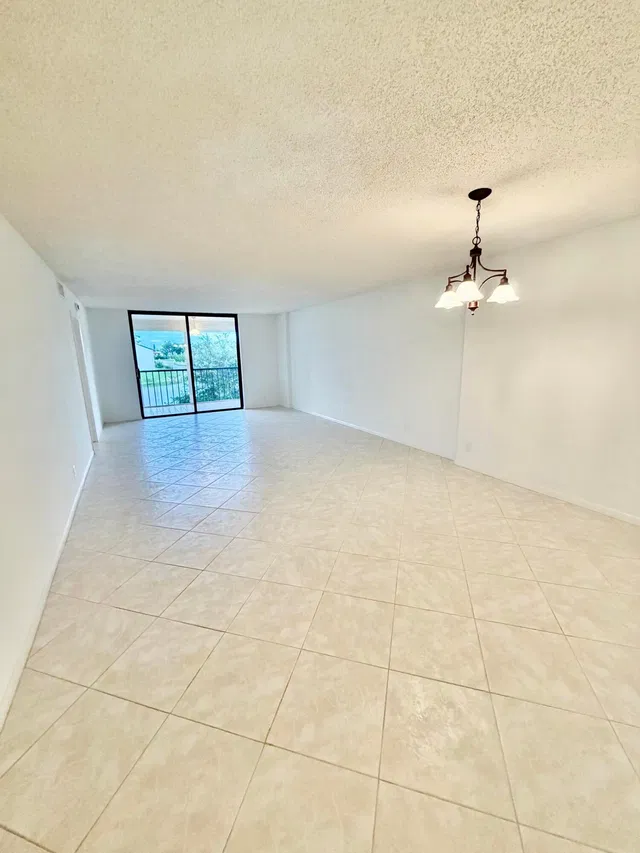 Unit 214 photo 9