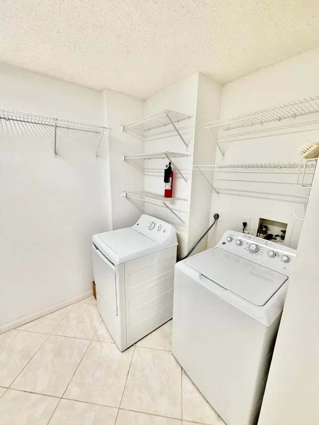 Unit 214 photo 16