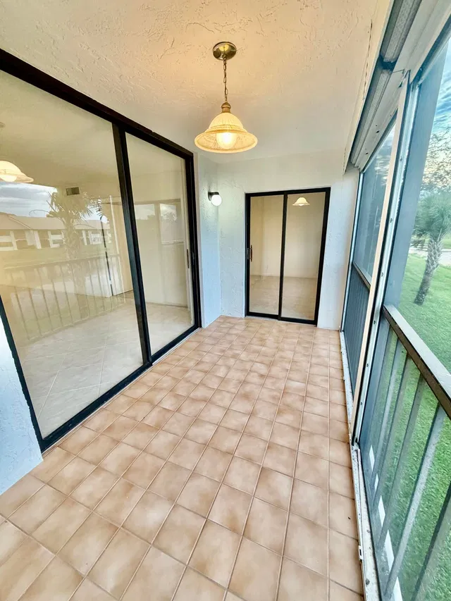 Unit 214 photo 31