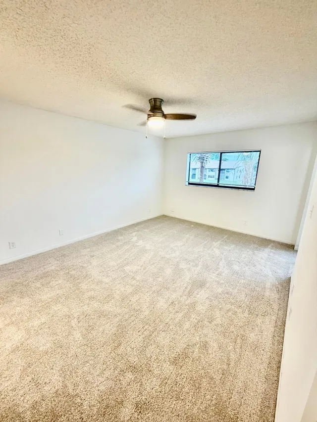 Unit 214 photo 32