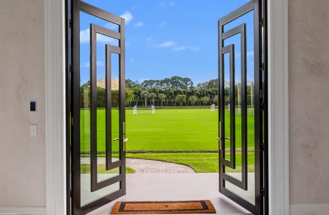 Palm Beach Point Residence photo 23