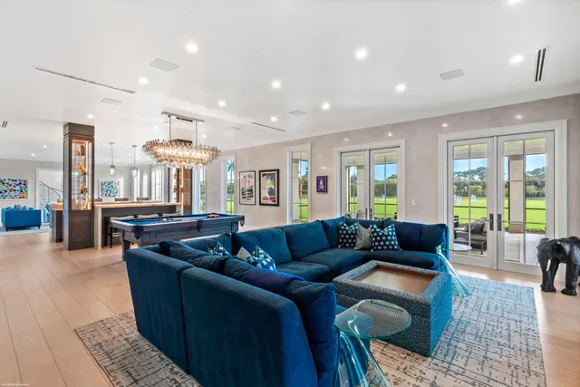 Palm Beach Point Residence photo 33