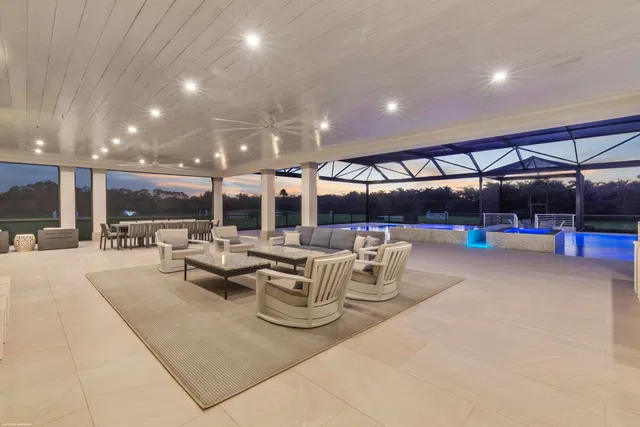Palm Beach Point Residence photo 98
