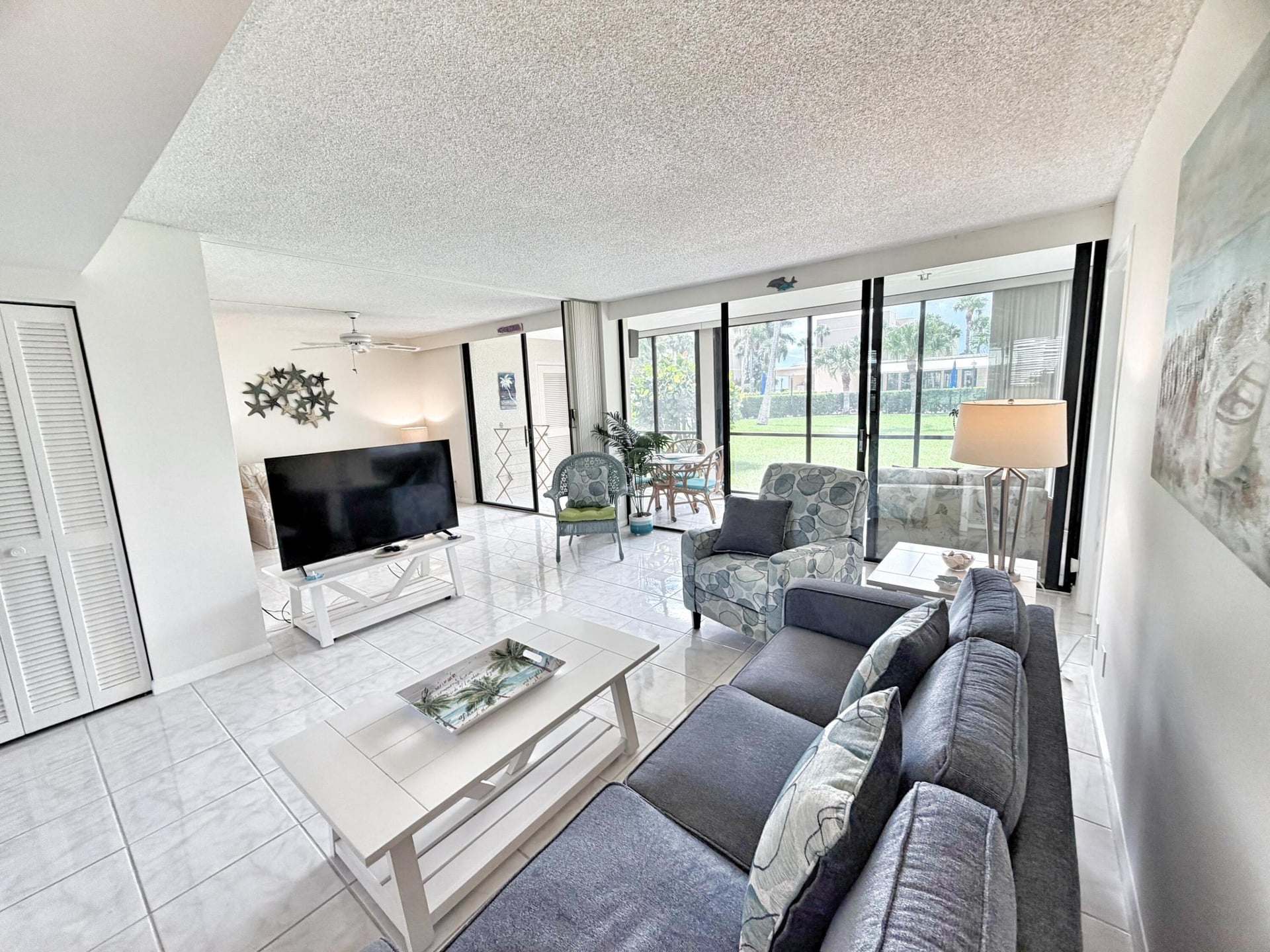 Unit 102 photo 12