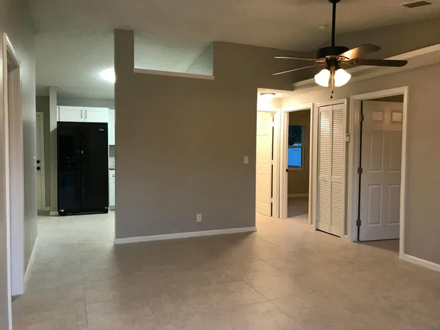 Residence photo 5
