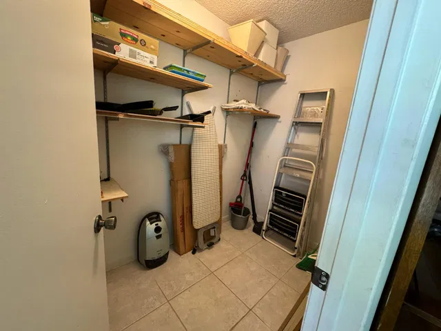 Residence photo 26