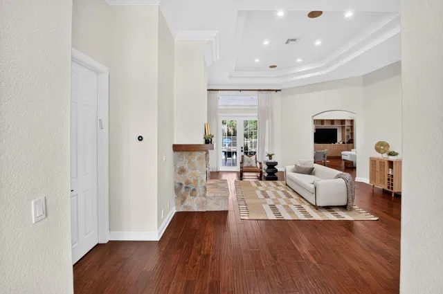  Residence photo 5