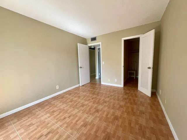 Residence photo 10