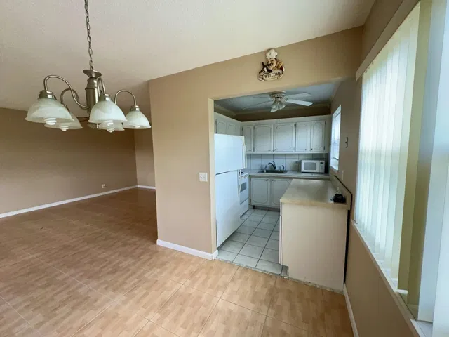 Residence photo 13