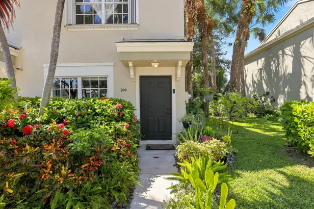 Residence photo 3