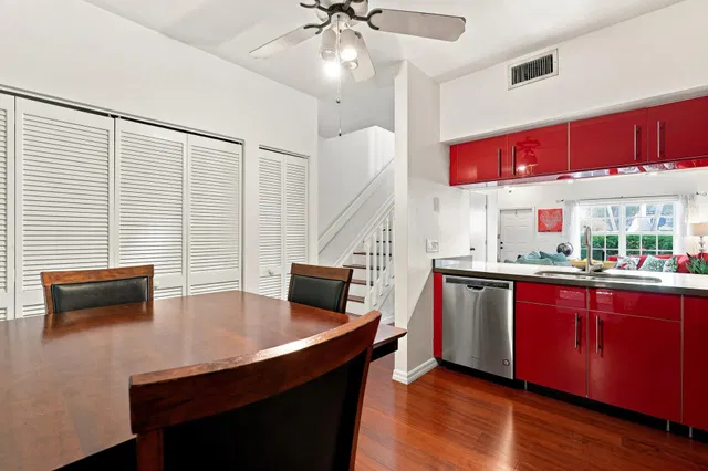 Residence photo 17