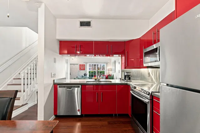 Residence photo 18