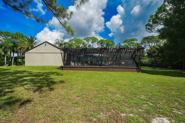 Residence photo 60