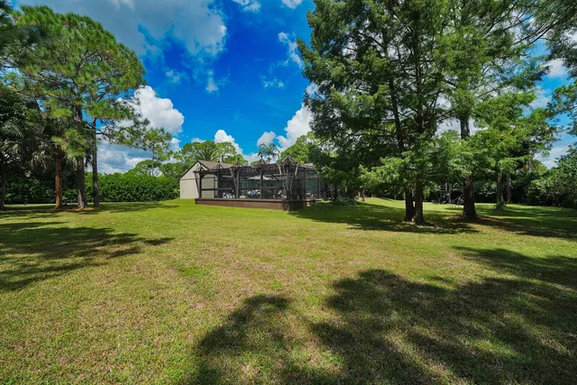 Residence photo 61