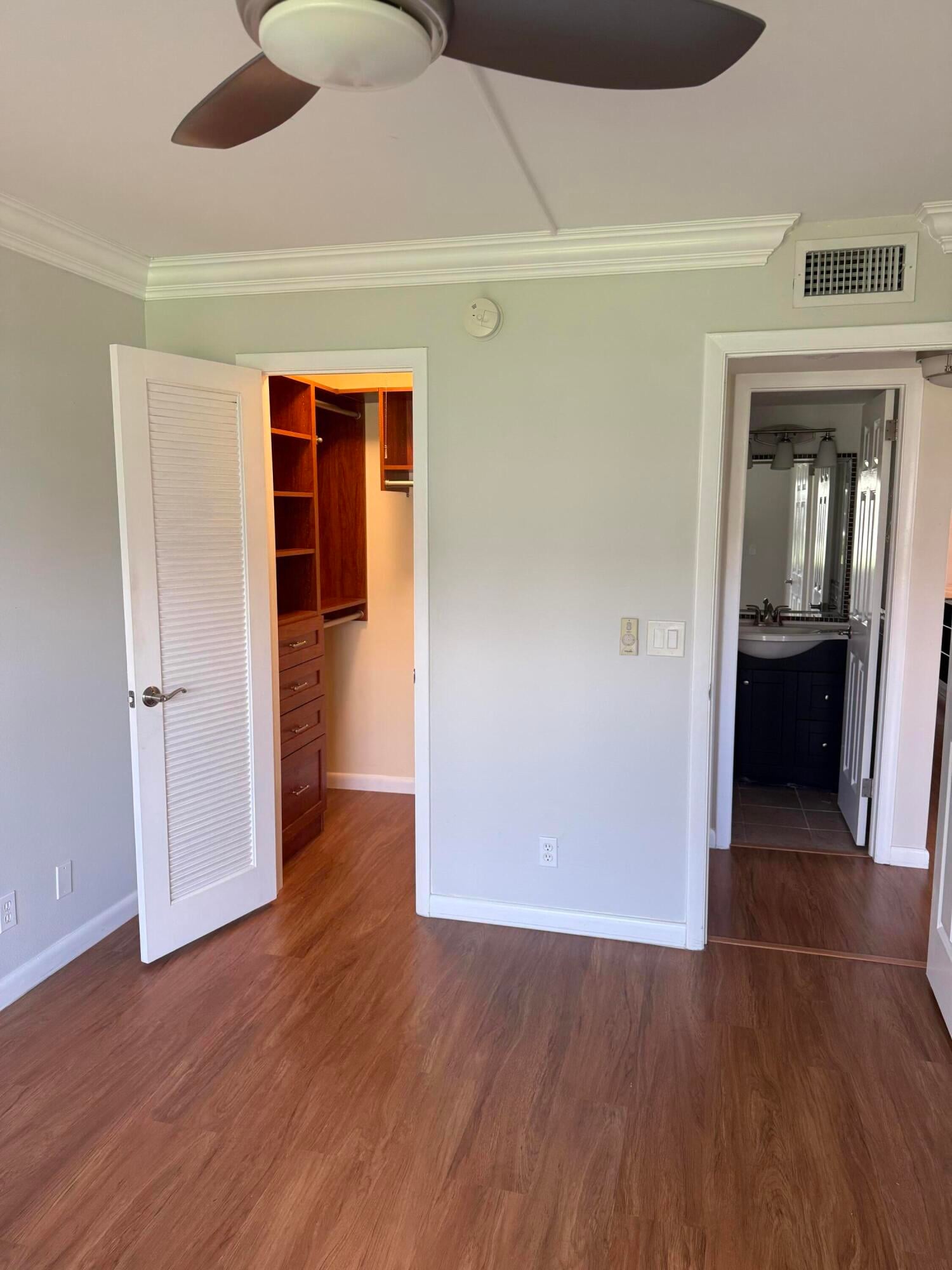 Residence photo 4