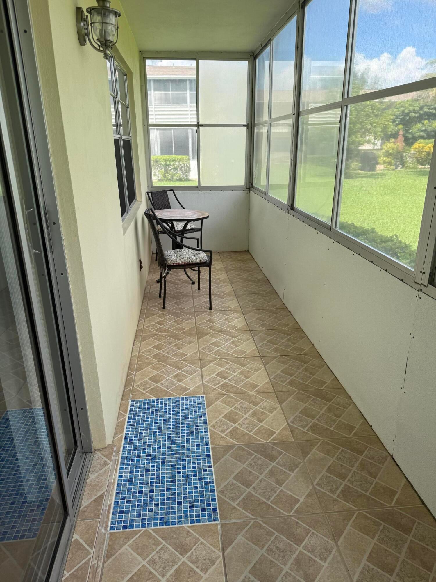 Residence photo 7