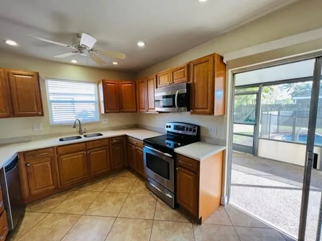  Residence photo 6