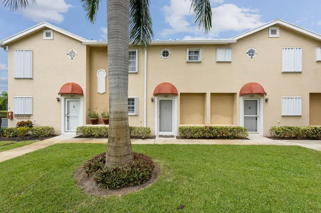 Residence photo 9