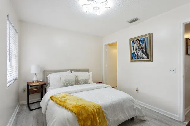 Residence photo 11