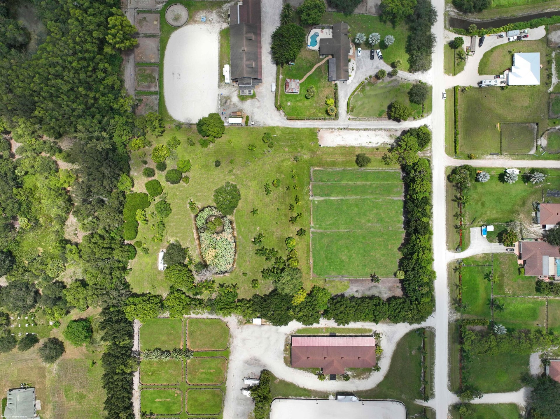 Residence photo 2