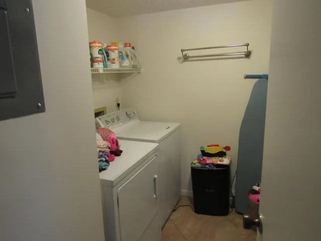  Unit A1 photo 14