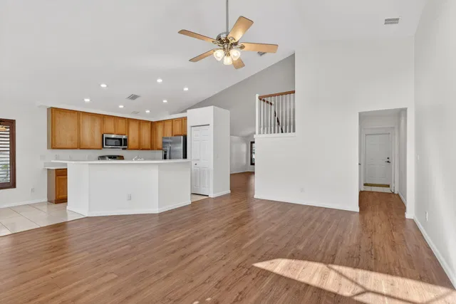  Residence photo 16