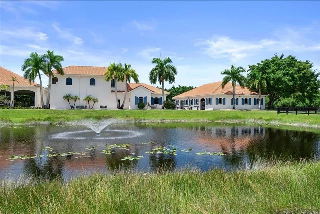 Residence photo 10