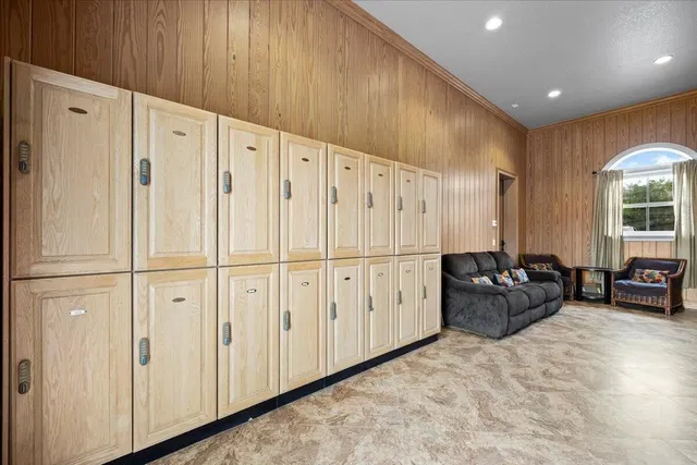 Residence photo 32