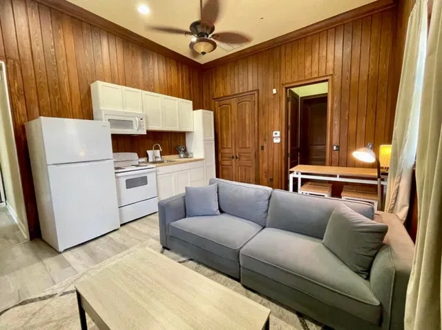 Residence photo 38