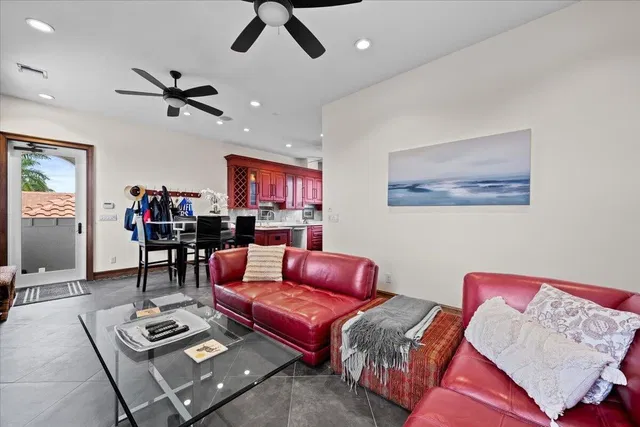 Residence photo 45