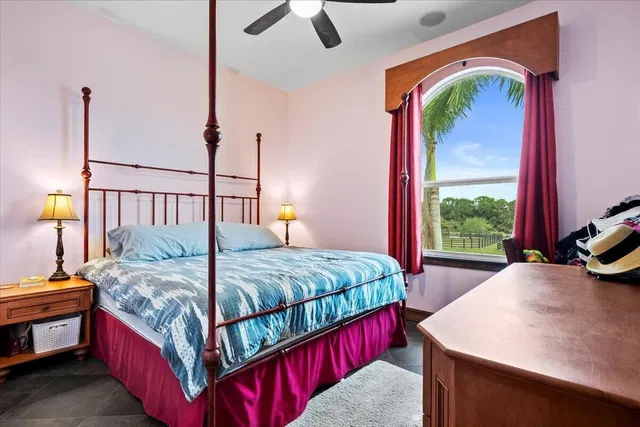 Residence photo 50