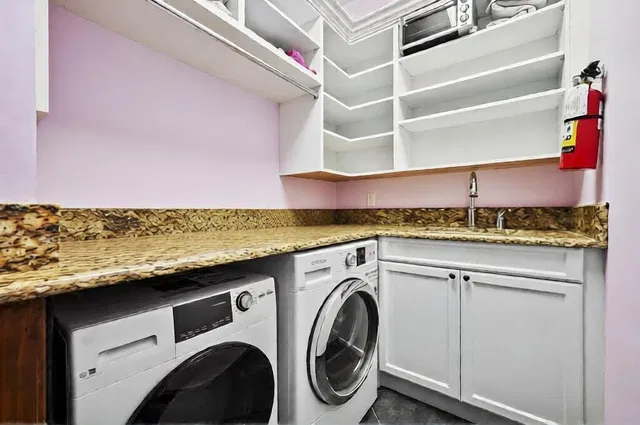 Residence photo 53
