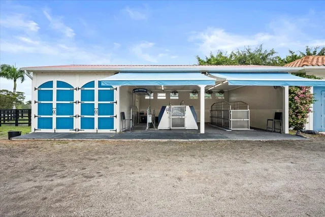 Residence photo 89