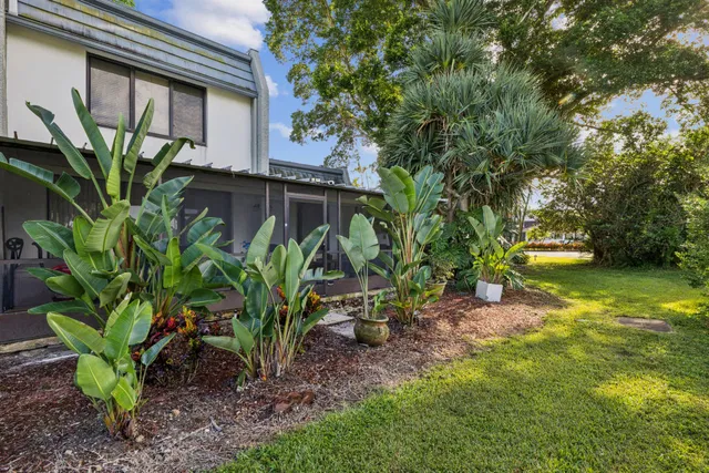  Residence photo 32