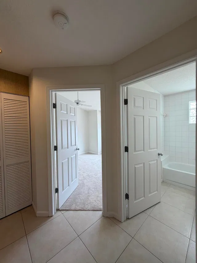 Residence photo 7