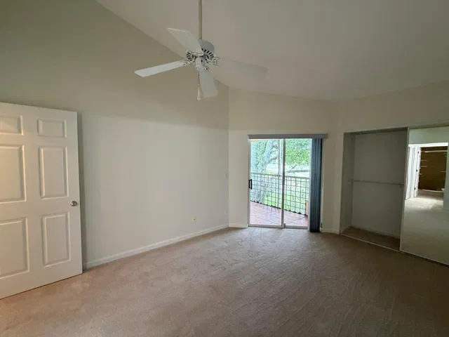 Residence photo 12