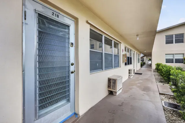Unit 210 photo 23