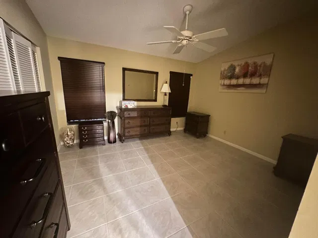  Residence photo 5