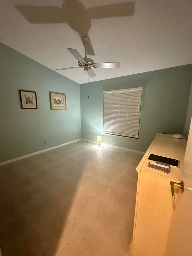 Residence photo 8