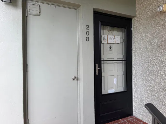 Unit 208 photo 3