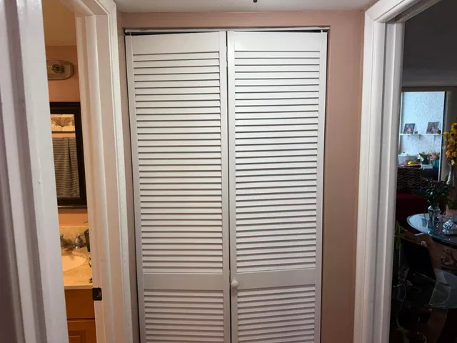 Unit 208 photo 21