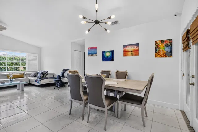 Residence photo 27