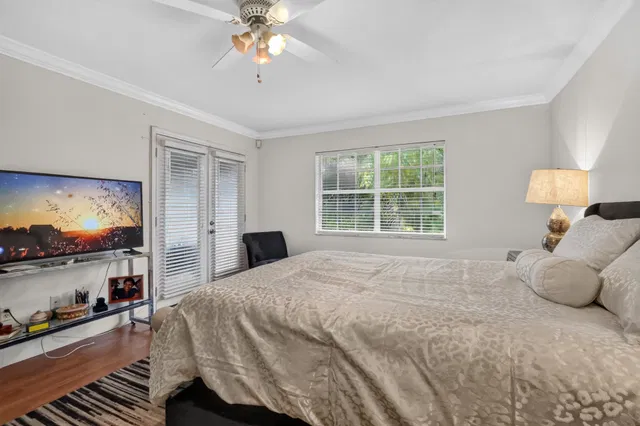 Residence photo 30