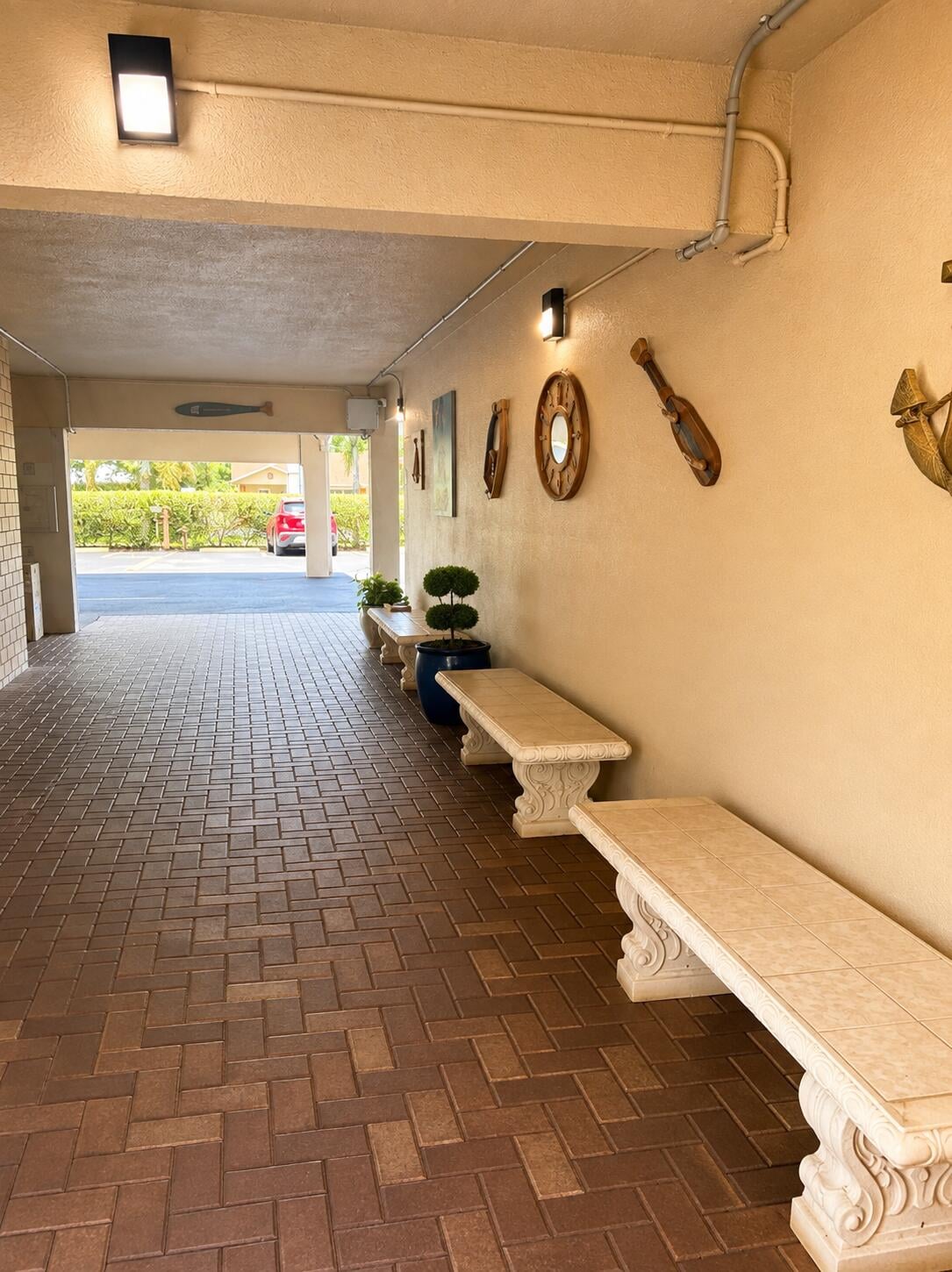Unit 404 photo 12