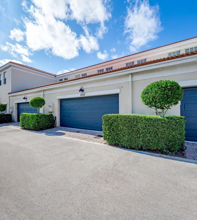  Residence photo 36