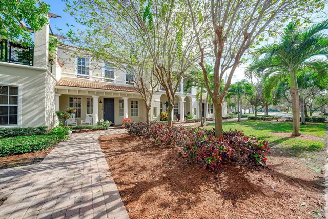  Residence photo 41