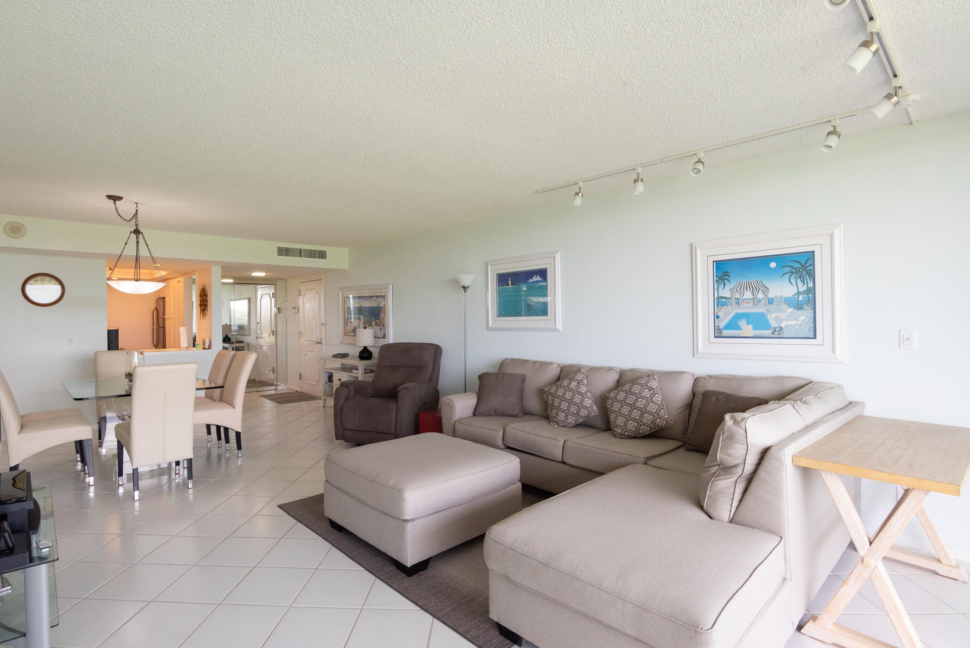Unit 603 photo 11
