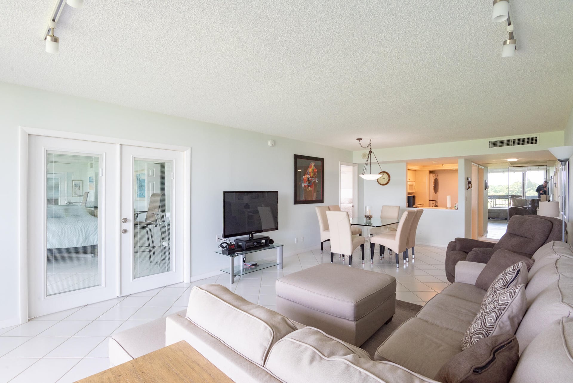 Unit 603 photo 12