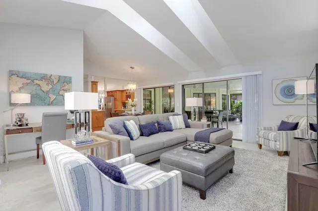 PGA National Palm Beach Gardens Residence photo 11
